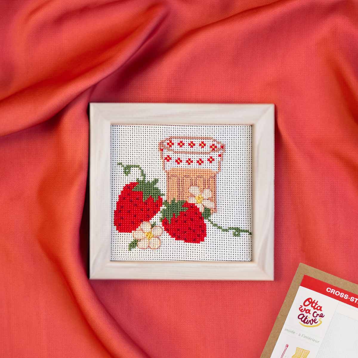 Strawberry delight - cross-stitching kit